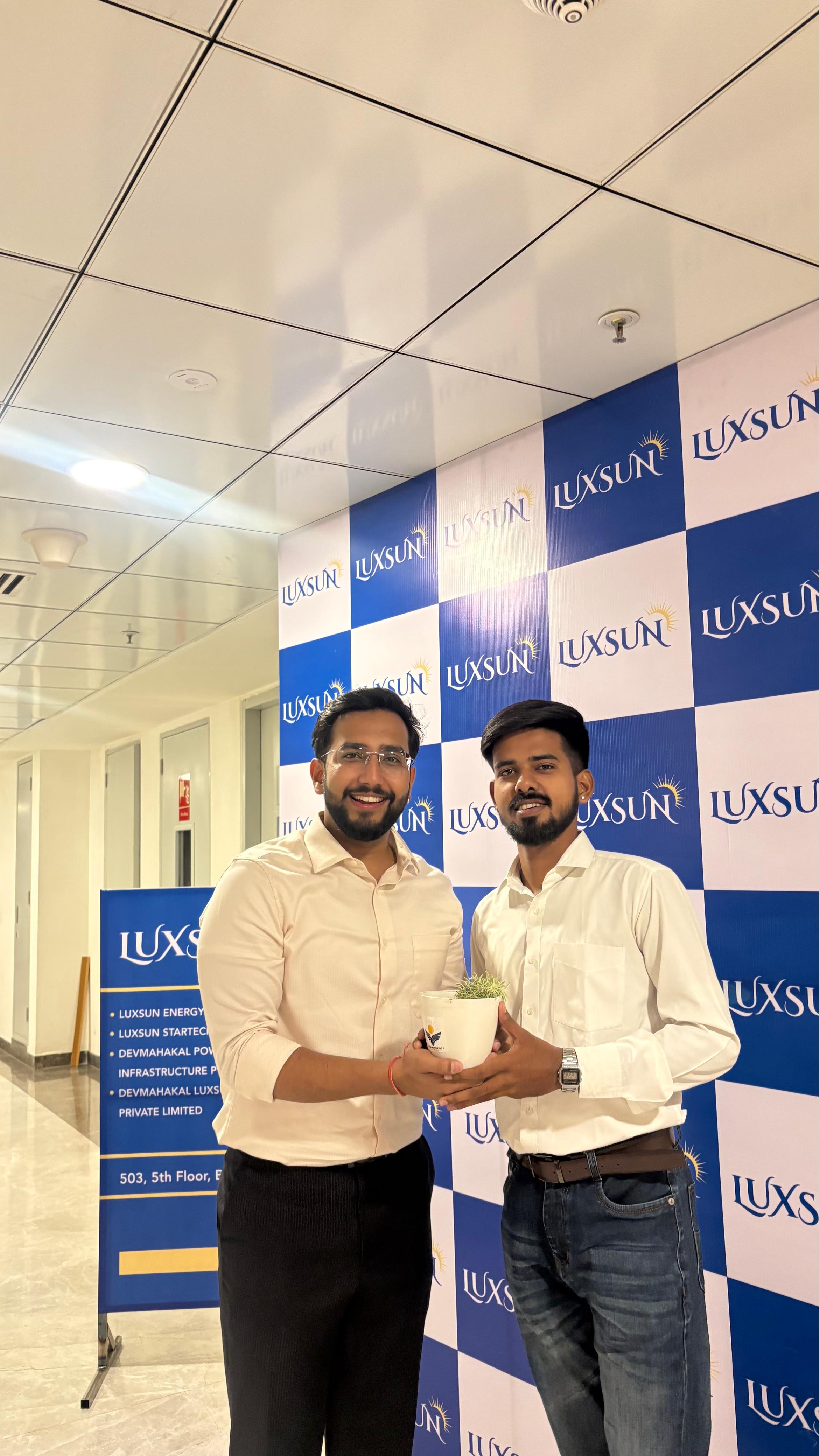 Luxsun Energy team 9